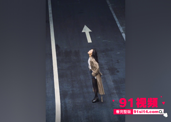 爱情公寓小姨妈 邓家佳 新恋情被曝光 男友第一视角激情做爱视频流出 没想到阴毛这么茂盛 - 图8