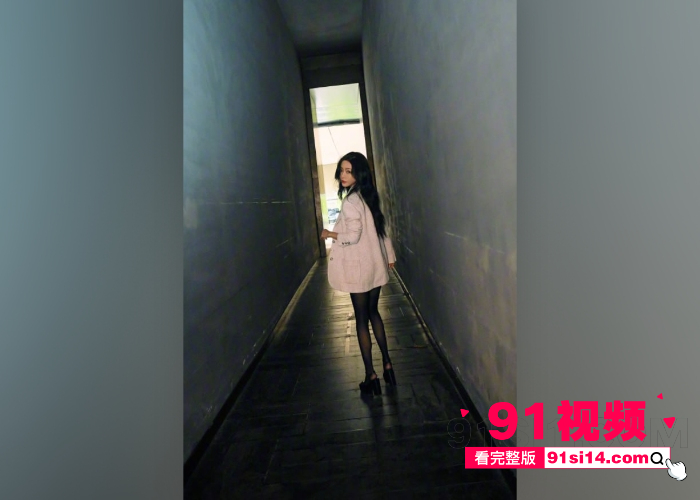 爱情公寓小姨妈 邓家佳 新恋情被曝光 男友第一视角激情做爱视频流出 没想到阴毛这么茂盛 - 图10