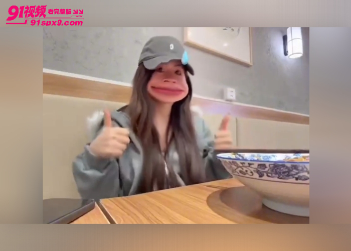 上海约炮记体验当鸡的一天日常Vlog 穿上情趣内衣厕所调情 撅着屁股被操的还没高潮就射了 真扫兴 - 图3