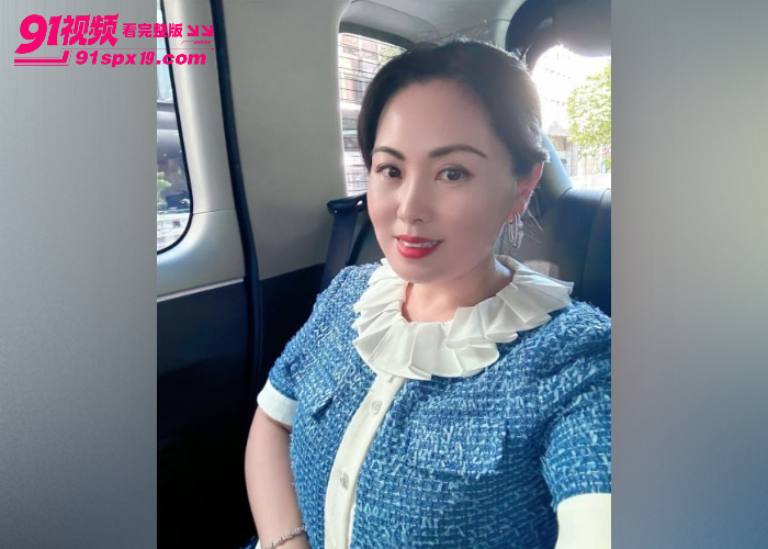 韵味十足人妻家中自慰不过瘾 出轨邻居猛男偷情 情趣装被猛操射满骚穴 - 图2
