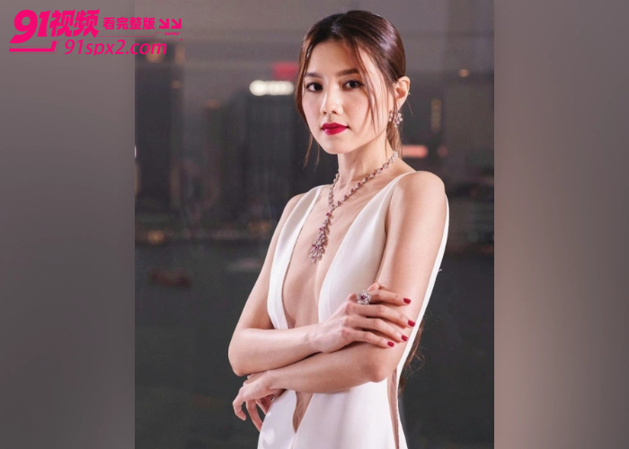 香港富豪 李嘉诚 控告艺人 周秀娜 诽谤骚扰疑似十年私情曝光 不雅视频外泄全网疯传 - 图2