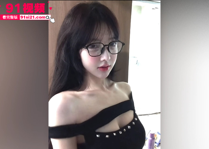 抖音网红 秦衍文加乘 被前女友 邪恶水獭 出售两人做爱视频 持刀威胁等撕逼大瓜 全网跪求原视频独家曝光 - 图5