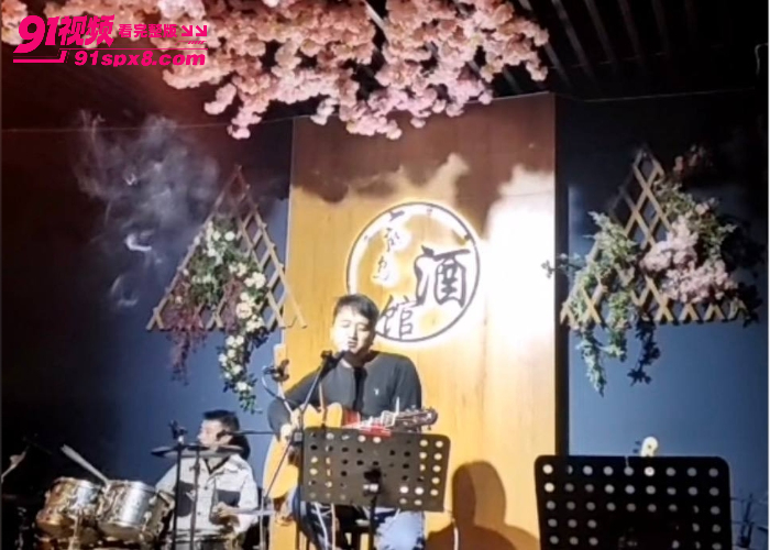民谣歌手 赵军 隐婚骗炮 玩弄粉丝被举报 大尺度聊天记录性爱视频曝光 - 图7