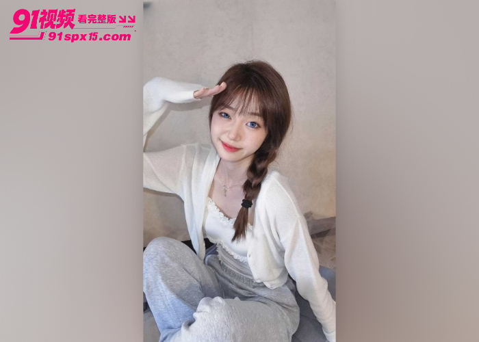 高颜值清纯大学生 私下被渣男调教成母狗 女仆制服深喉骑乘打桩颜射 小表情非常带感 - 图1