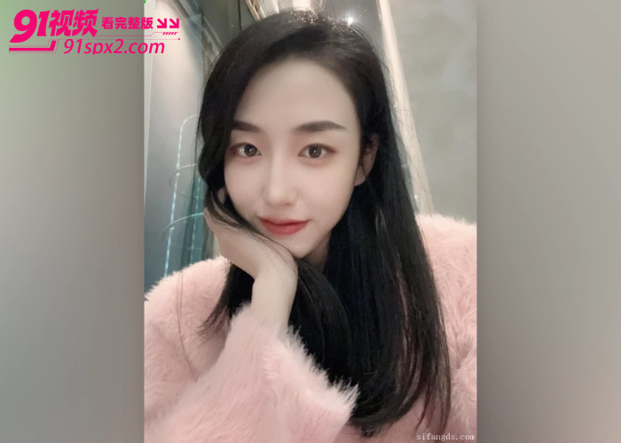 山东英语老师 李汶芯 裸贷无力偿还被金主肉偿抵债拍摄不雅视频 道具自慰暴力操逼喷水超刺激 - 图1