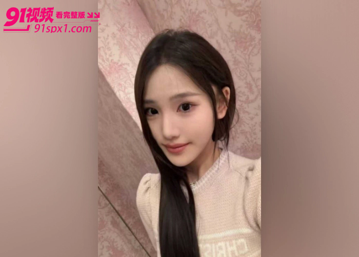 宋晓峰女儿 宋之馨 彻底塌房 被前闺蜜 孟可佳 直播爆料 三亚点男模激吻数小时 被带到酒店打炮视频流出引发热议 - 图3