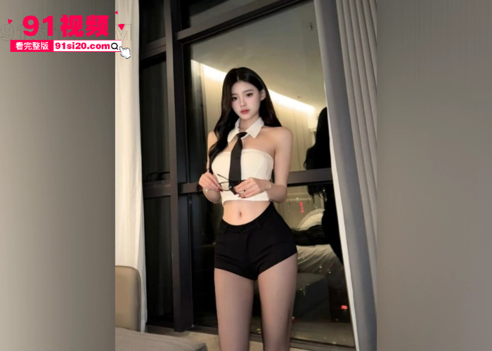 京城高富帅 皓文原创 双飞极品母狗两个蜜桃臀御姐 撅起屁股等你操 两个超嫩的骚穴轮流抽插爽翻天 - 图4