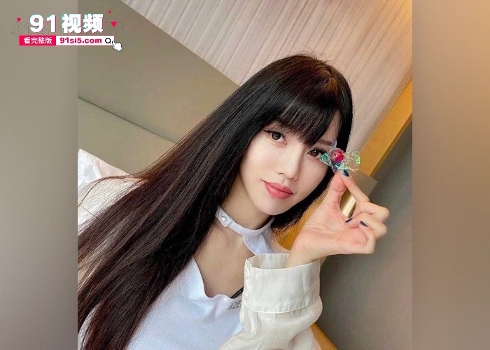 微博热搜赌王之子 何猷君 豪门少爷人设崩塌 公司被曝拖欠员工工资 早期与双胞胎组合BY2 孙雨 有私生子和孙雨性爱视频被曝光 - 图11