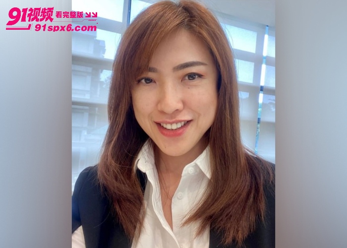 【海角原创】爸爸下工地加班 在客厅强操性感母亲谁知中途爸爸回来 太刺激了导致母亲失禁 - 图3