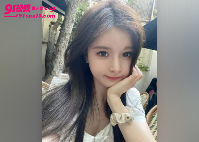  海角原创 哥哥趁家里没人约表妹来家里玩  女上位骑乘在鸡巴上面不断摇曳生姿 - 图2