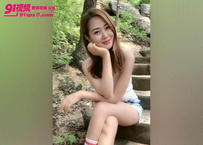 高颜值极品人妻家中自慰 开裆黑丝高跟鞋假屌插穴 化身母狗挑逗看着就想操 - 图2