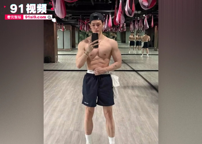 热门大瓜香港顶流女星 邓紫琪 后院失火男友 魏骏杰 出轨女歌手 林芊莹 性爱视频流出 - 图5