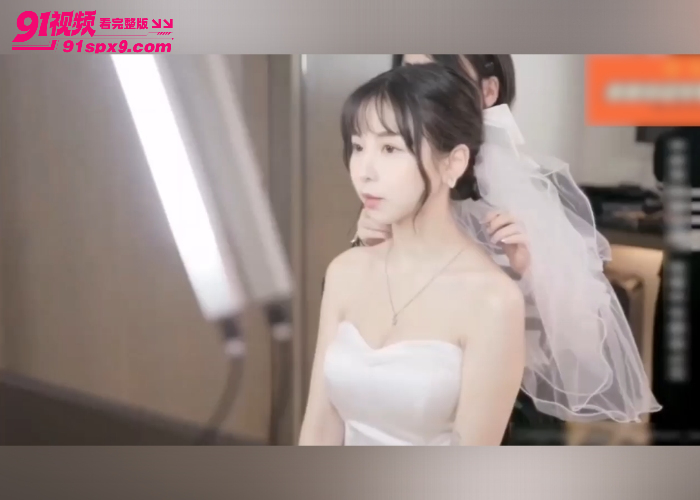  Onlyfans 吴梦梦 和 夏晴子 伴娘团抢走朋友的新郎 休息室试用大鸡巴 - 图1