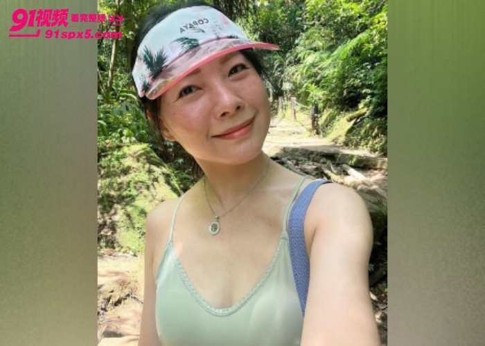 毁三观农村婆婆迷奸女婿生子 同月产子上演狸猫换太子 乱伦操逼视频流出全家崩溃 - 图1