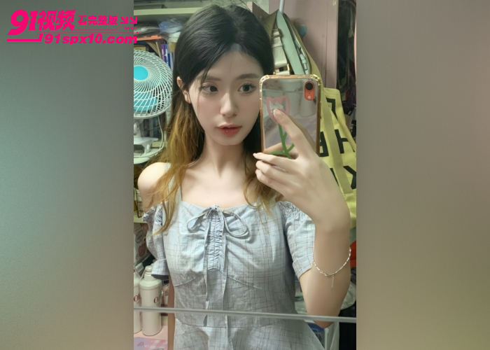 极品女大学生校花第一视角约炮 雪白身材女上位猛摇翘臀 无套后入多毛嫩穴高潮内射太刺激 - 图1