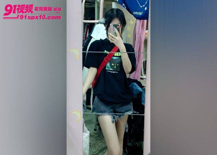 极品女大学生校花第一视角约炮 雪白身材女上位猛摇翘臀 无套后入多毛嫩穴高潮内射太刺激 - 图3