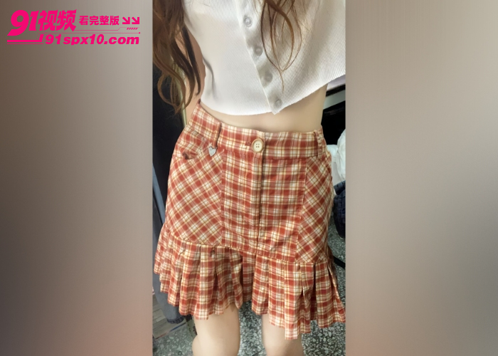 极品女大学生校花第一视角约炮 雪白身材女上位猛摇翘臀 无套后入多毛嫩穴高潮内射太刺激 - 图4