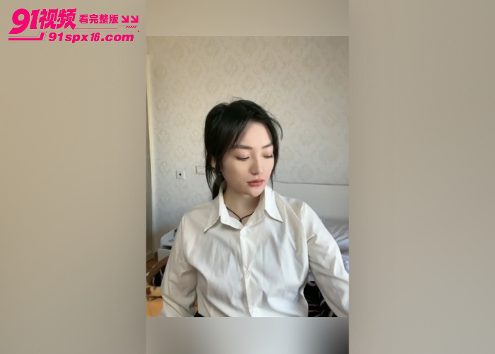 饥渴良家人妻出轨 网上钓凯子约炮揉穴自慰 骚穴奇痒难耐 渴望被大鸡巴塞满 - 图4