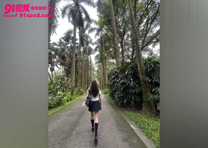 湖北大学校花 周子绮 穿着开档丝袜疯狂骑乘 高潮瞬间表情失控 爽到浑身抽搐 - 图6