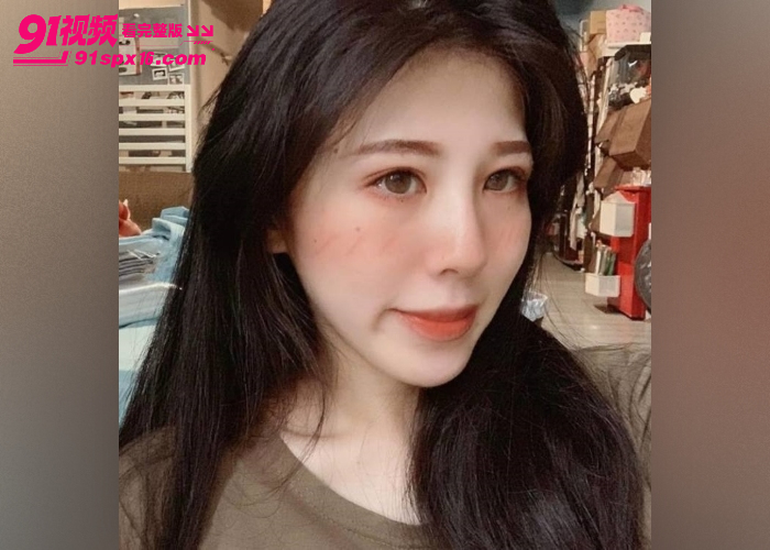 河南开封极品少妇偷情 温婉居家白天装乖 晚上撕衣猛操粉嫩鲍鱼 高潮白浆不断涌出 - 图3