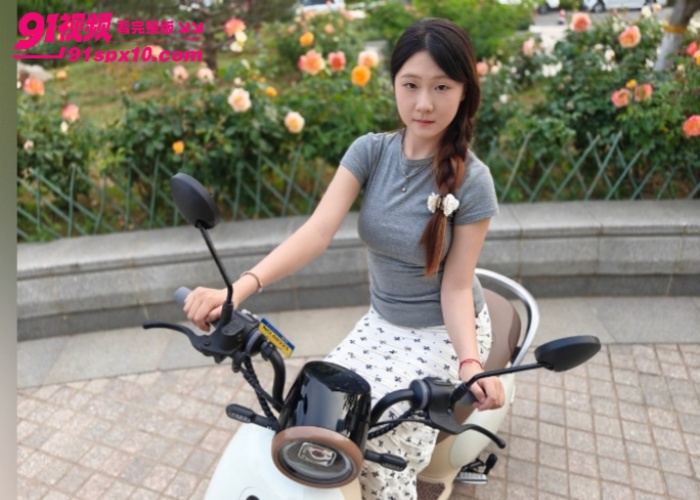 浙江舞蹈专业的毕业的大学生舞蹈生 陈嘉奕 在当汽车销售 私下为了业绩和金主老板潜规则 - 图3