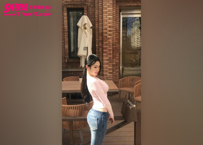 健身教练酒店约炮 身材哇噻的大奶美少妇 被各种姿势爆插 高潮浪内射满穴 - 图4