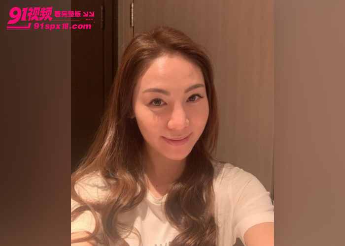单男体验按摩店服务 女技师不断挑逗 鸡儿硬邦邦受不了八百块来一炮 - 图3