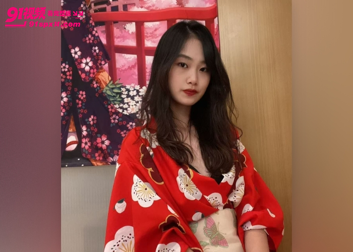 高颜值清纯微胖女大学生 被金主男友酒店花式调教深喉毒龙 主动扶屌猛摇翘臀浪叫不断 - 图1