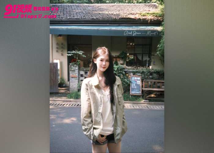 高颜值大学生校花 孙静 情趣护士制服私拍流出 露脸深喉被花臂男友颜射吞精 - 图1