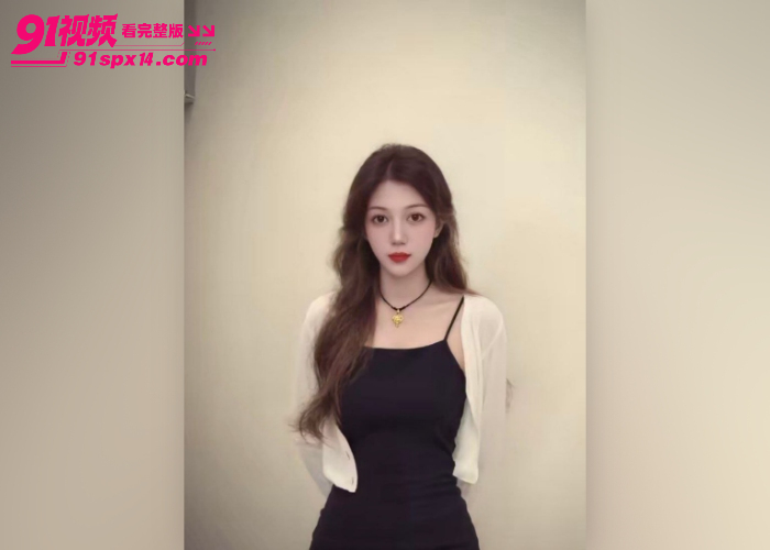 韵味旗袍美少妇 出轨丈夫好友 顶级口活深喉次次整根吞入 比操逼还爽刷新你对女人嘴巴 - 图3