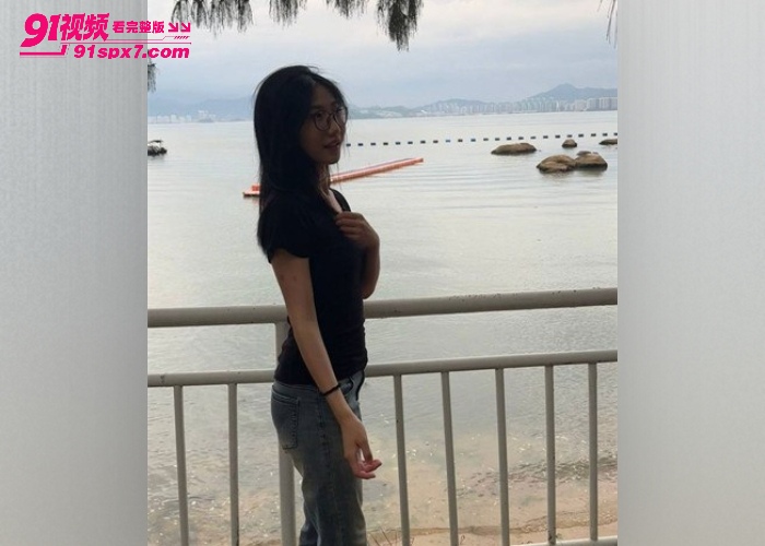 河南南阳极品女神 王明妍 被渣男泄密 洗澡自拍抠逼自慰 SM捆绑调教反差骚穴淫水狂喷高潮 - 图1