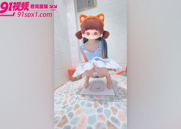 【海角原创】极品小姨子楼顶假晒太阳勾引我 储物架口交后入 沙发上主动足交调情 操到高潮瘫软 - 图2