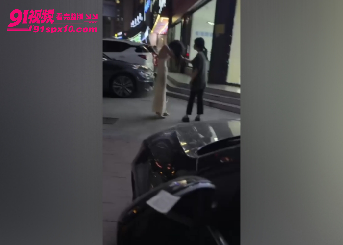 河南抓小三惊现惨案视频流出全网疯传 绝美小三被原配当街暴打不堪受辱跳河自杀 原配上吊真牛逼 - 图7