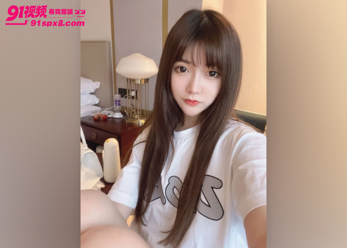 云盘流出敏感体质人妻被暴力干到直翻白眼 淫语调教配上销魂嗲叫这谁受得了 - 图2