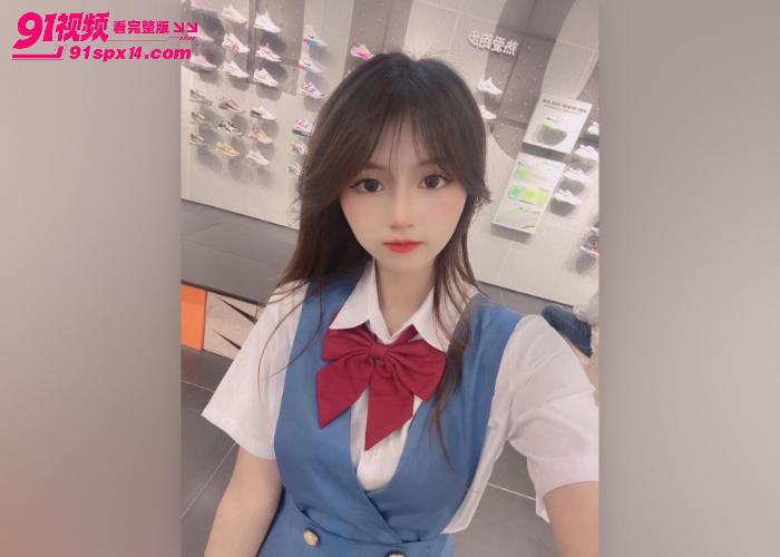 推特大神 捅主任 专操极品尤物 约炮少女萝莉 嫩穴小骚妹主动骑乘大肉棒 多视角视觉享受 - 图1