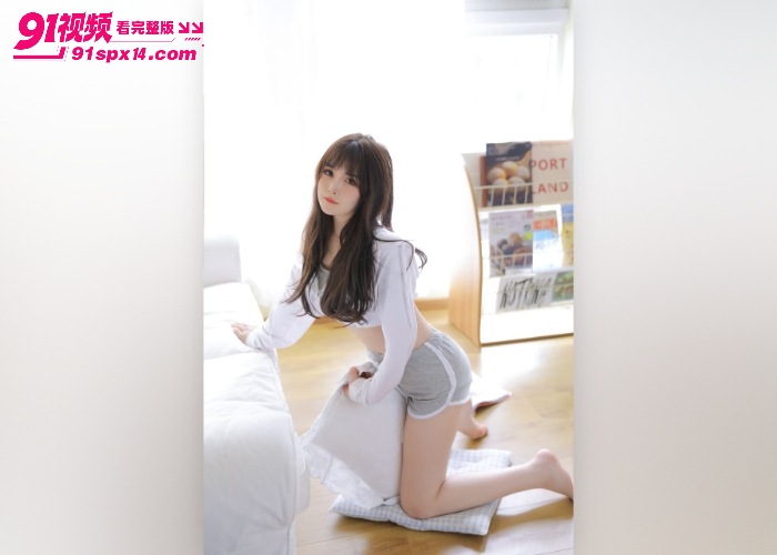 推特调教师 隔壁老王 惩罚少女  脖子上面拴着情趣铁链 震动棒刺激着小穴 给母狗玩的持续呻吟 - 图3