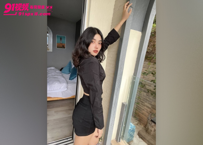 海角原创 极品嫂子勾引健身小叔子 深喉后入无套内射丰满肥臀 - 图2