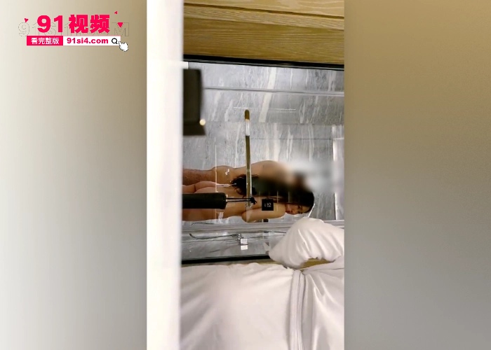 91宁波情侣，02年女友禁欲30天被两个个大屌单男操到抽搐 - 图1