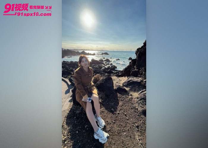 【海角原创】母子乱伦 高质良家少妇后妈勾引亲儿子 酒店穿情趣套装被无套后入猛操浪叫 - 图2