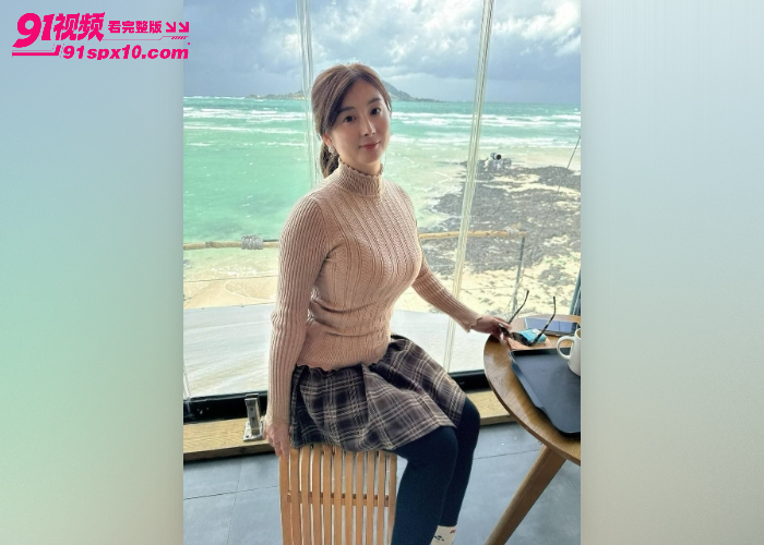 【海角原创】母子乱伦 高质良家少妇后妈勾引亲儿子 酒店穿情趣套装被无套后入猛操浪叫 - 图5