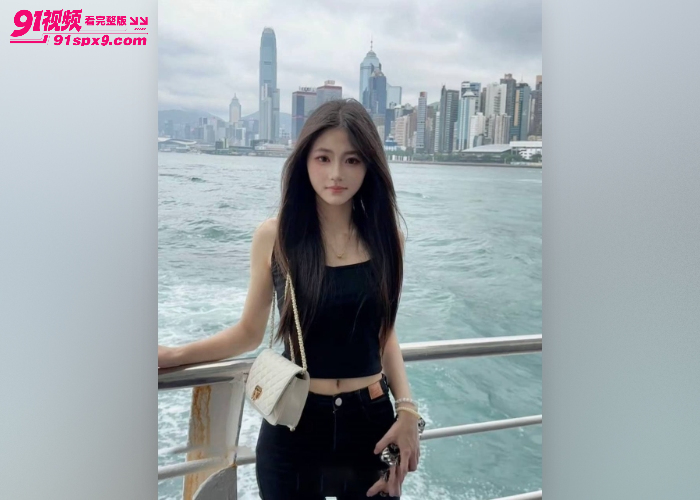 齐刘海温柔女大 极品G奶完美露脸 被金主大哥猛操巨乳狂晃爽到高潮连连 - 图2