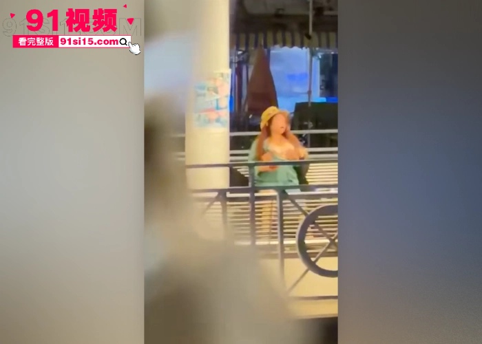香港长洲码头六旬老人上演活春宫被捕 宝刀未老船上动作猛烈 脱裤狂干不怕围观 吃瓜群众直呼牛逼 - 图5