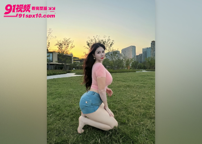 媚黑门事件非洲服装厂高管 李慧娟 和22厘米黑人做爱被操到阴唇外翻淫水直流简直爽死了 - 图1