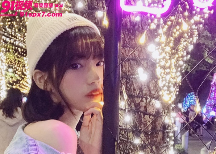 【海角原创】妹妹失恋醉酒躺在沙发睡觉 看着她哪娇嫩身材 忍不住把她给操了 - 图2