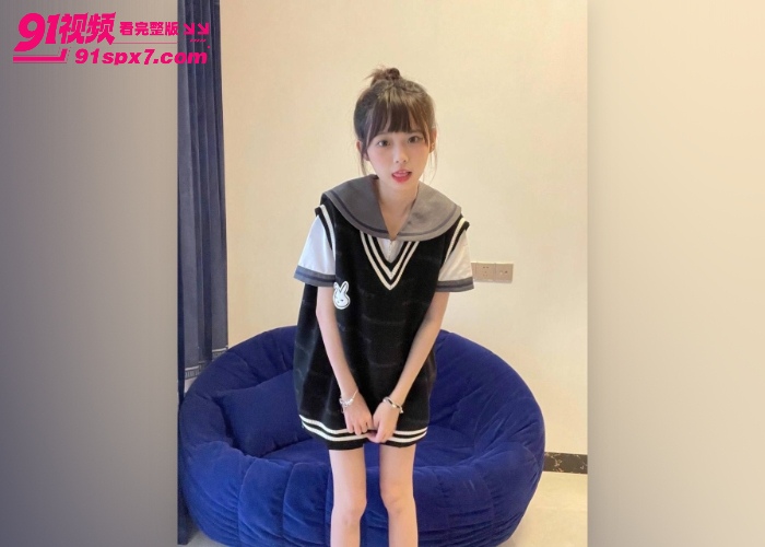 【海角原创】黑皮体育生奔驰哥酒吧玩完 搭讪清纯少女带回家爆操，最后内射爽翻天 - 图1