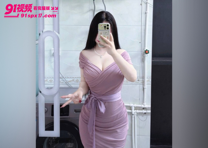 海角原创 巨乳姐姐下班回家被强上 半推半就口交撅臀求操 中出内射黑毛骚穴 - 图3