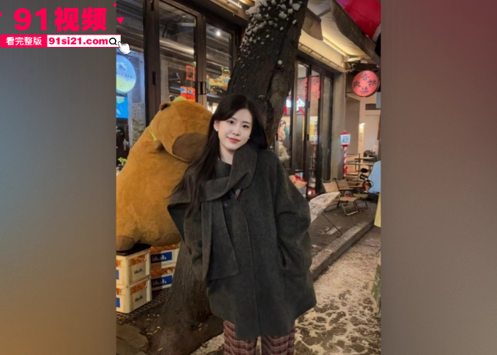 重庆男大实战爱健身的小狼狗 冯子豪 巨屌爆操极品白虎女神 激情打桩姿势拉满 淫叫声响彻房间 - 图4