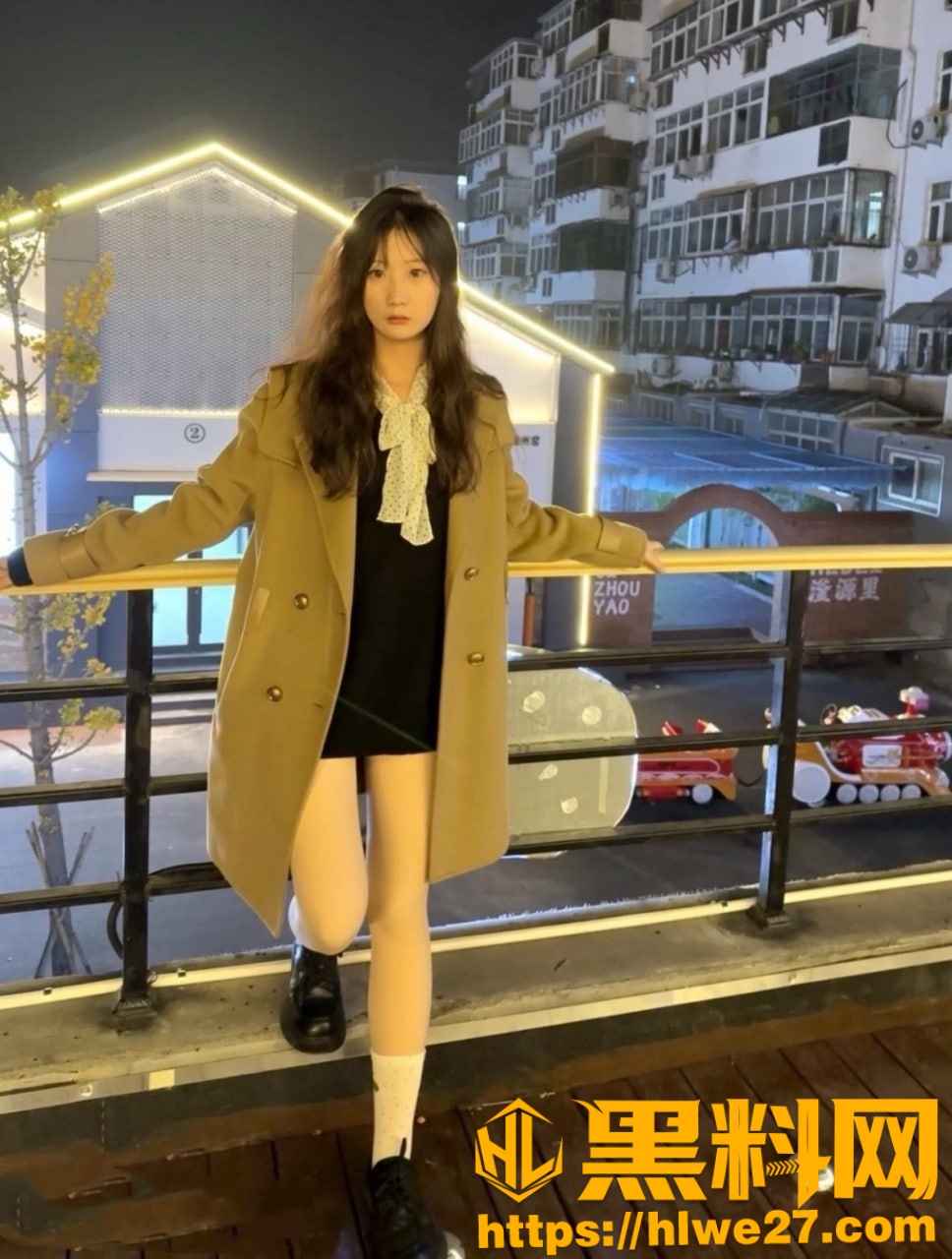 美乳翘臀4