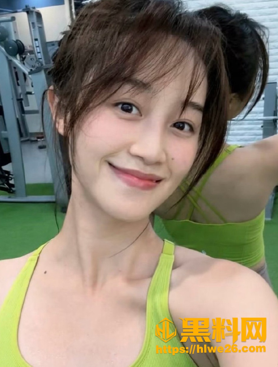蓝盈莹神秘恋情热度飙升 3