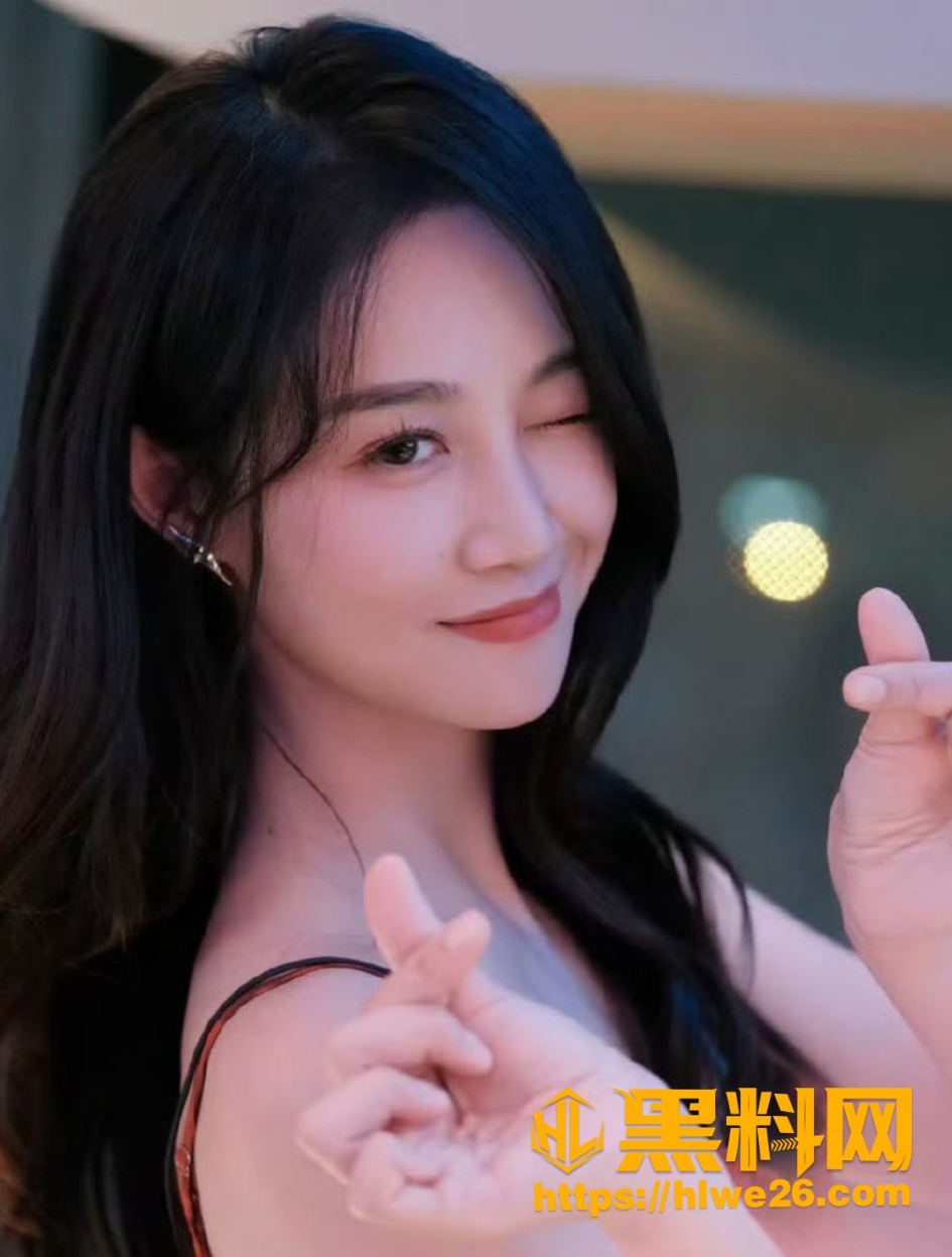 蓝盈莹神秘恋情热度飙升 9